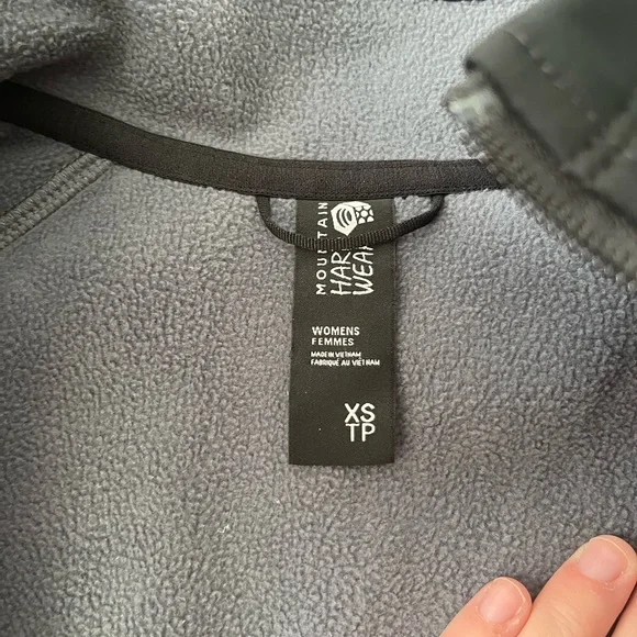 Mountain Hardware Softshell Jacket - Picture 3 of 3